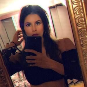 Meet your Posher, Alma